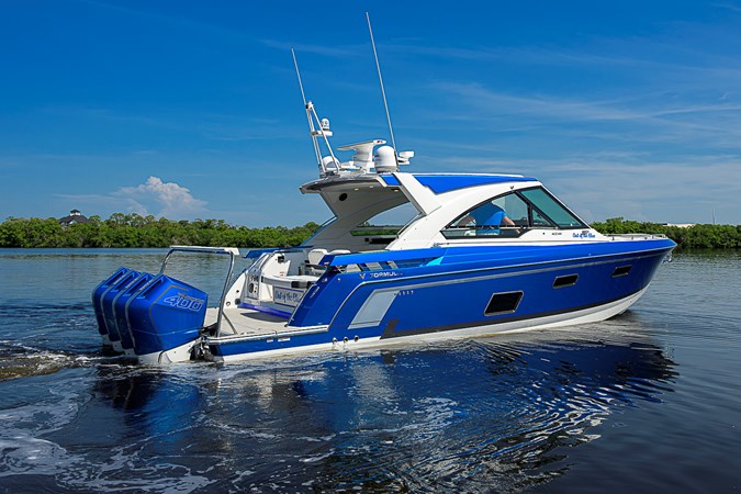 OUT OF THE BLUE  - Yacht à vendre