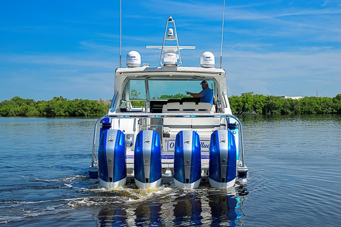 OUT OF THE BLUE  - Yacht à vendre