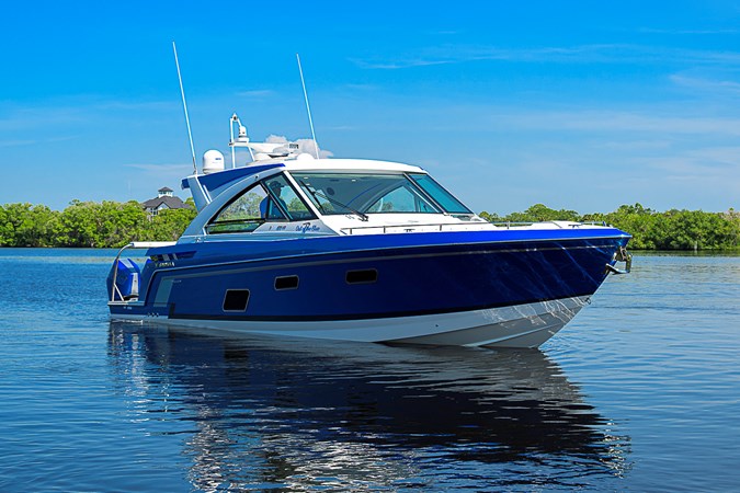 OUT OF THE BLUE  - Yacht à vendre