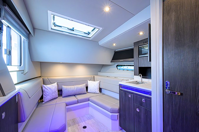 OUT OF THE BLUE  - Yacht à vendre