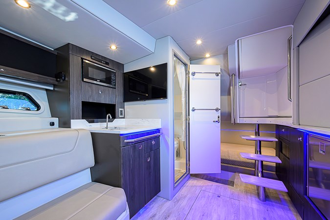 OUT OF THE BLUE  - Yacht à vendre