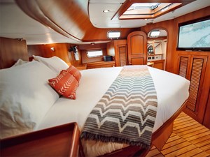 FREE RANGE 25 Owner's Cabin