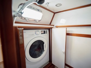 FREE RANGE 33 Washer Dryer
