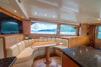 MARIAH JEAN 26 2004 Viking 61 Convertible 