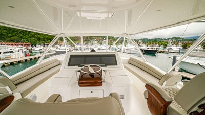 2023 Viking 73 Convertible "Free Spool"