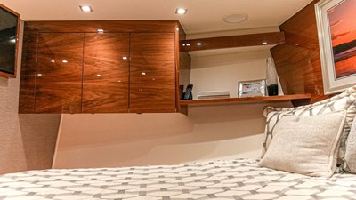 2023 Viking 73 Convertible "Free Spool"