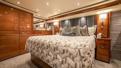 2023 Viking 73 Convertible "Free Spool"