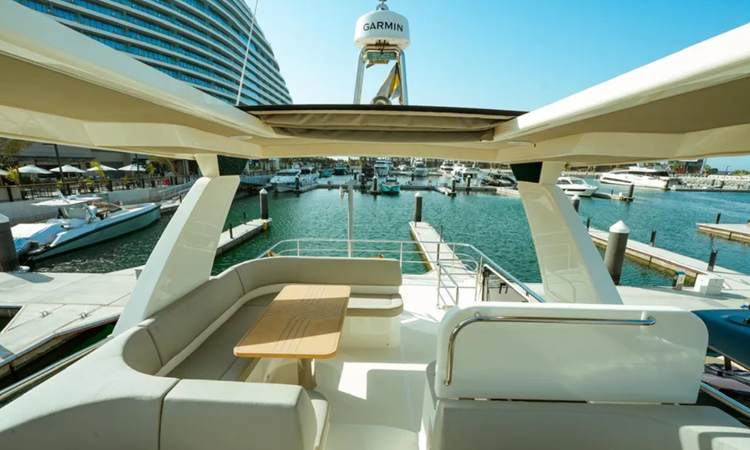 PEARL 1 - Yacht zu verkaufen