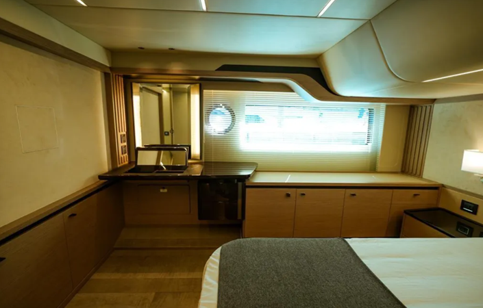 PEARL 1 - Yacht zu verkaufen