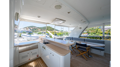 LADY LORRAINE 27 