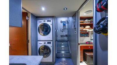 LADY LORRAINE 34 
