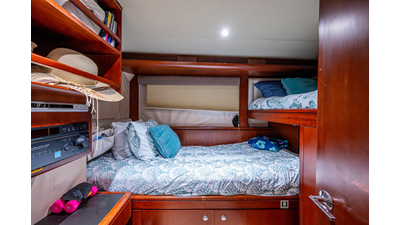 LADY LORRAINE 36 