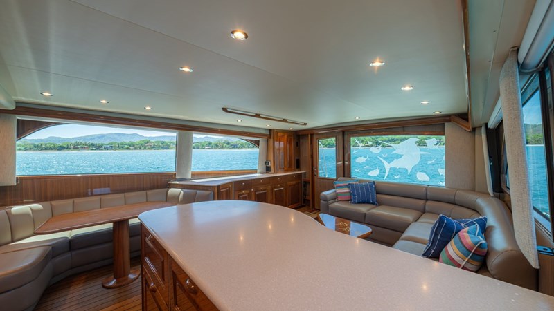 2005 Viking 61 Convertible 'Honey Girl' 