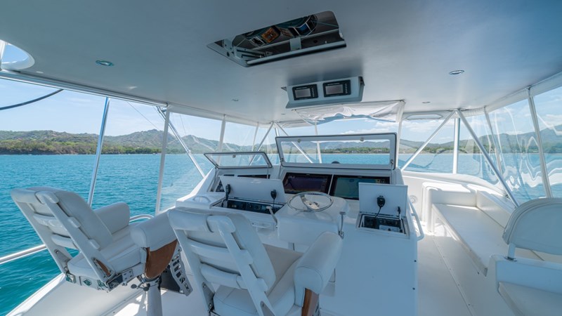 2005 Viking 61 Convertible 'Honey Girl' 