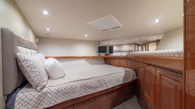 2005 Viking 61 Convertible 'Honey Girl' 