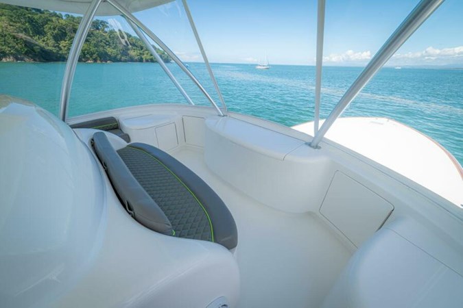 2017 62 Viking Convertible - Offensive