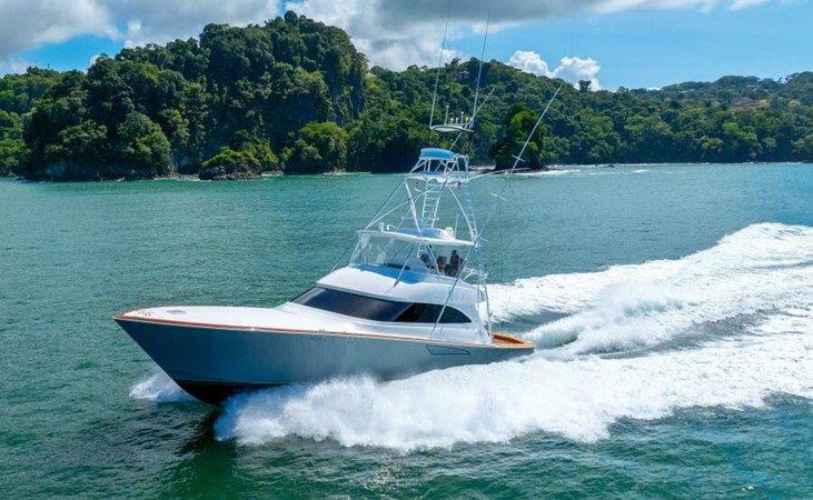2017 62 Viking Convertible - Offensive