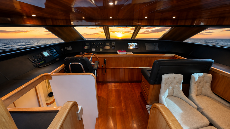 ALPHERATZ - Yacht à vendre