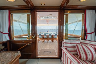 PINTAIL YACHT