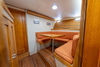 PINTAIL 21 21 crew lounge