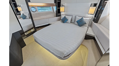 VILLAGGIO 32 