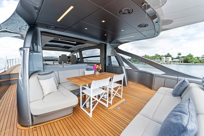 QUANTUM - Yacht zu verkaufen