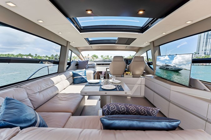 QUANTUM - Yacht zu verkaufen
