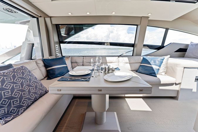 QUANTUM - Yacht zu verkaufen