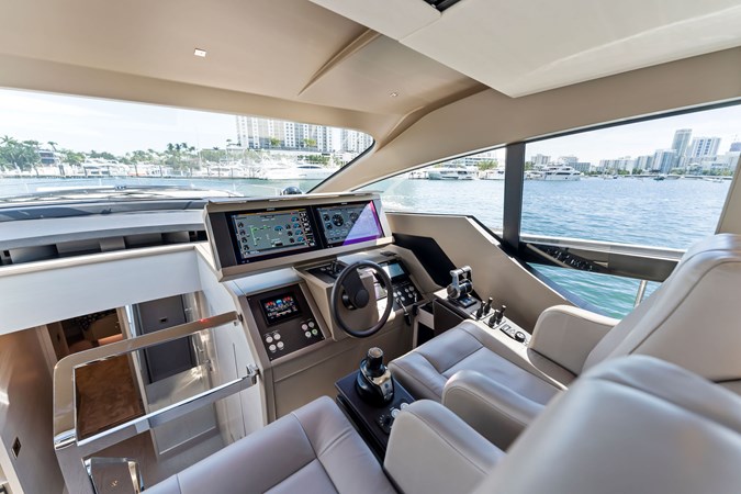 QUANTUM - Yacht zu verkaufen