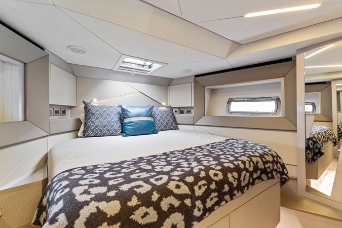 QUANTUM - Yacht zu verkaufen