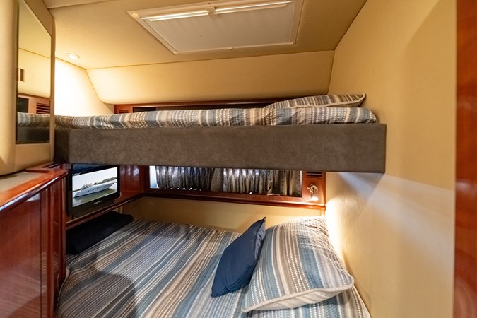 Guest stateroom