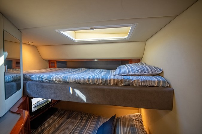 Guest stateroom