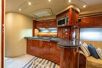 LILLY GRACE 8 Galley