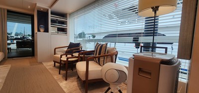 Vicky 25 
