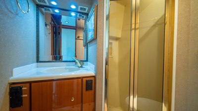 BOLITA TOO 19 2002 Viking 61 Convertible 