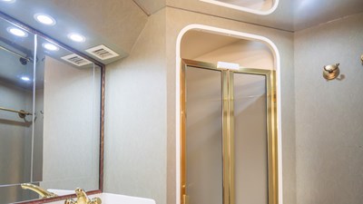 BOLITA TOO 33 2002 Viking 61 Convertible 