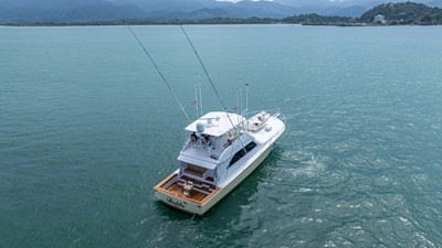 BOLITA TOO 71 2002 Viking 61 Convertible 