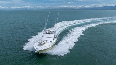 BOLITA TOO 75 2002 Viking 61 Convertible 