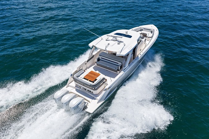 WHAT THE HULL - Yacht for sale