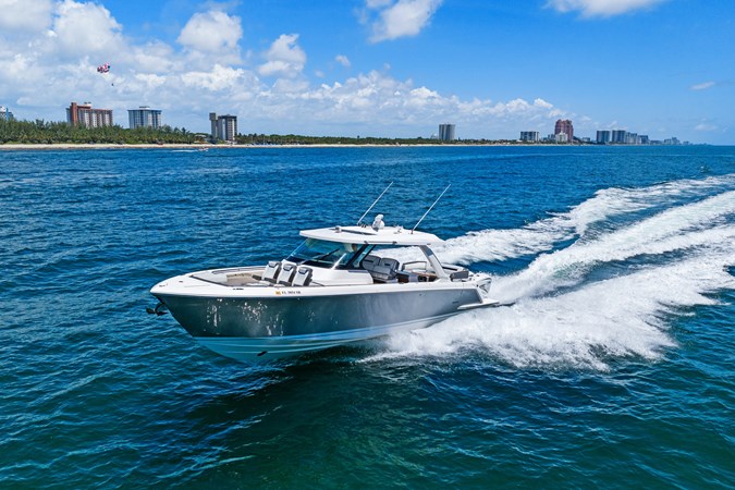 WHAT THE HULL - Yacht for sale