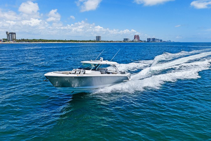 WHAT THE HULL - Yacht for sale