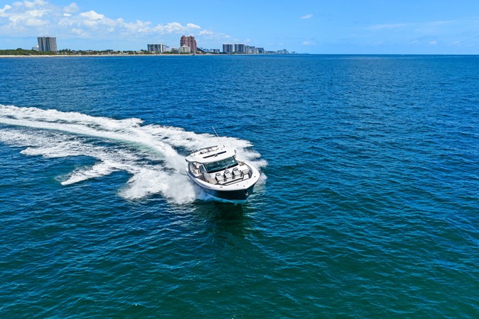 WHAT THE HULL - Yacht for sale