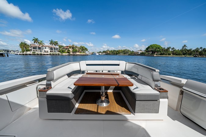 WHAT THE HULL - Yacht for sale