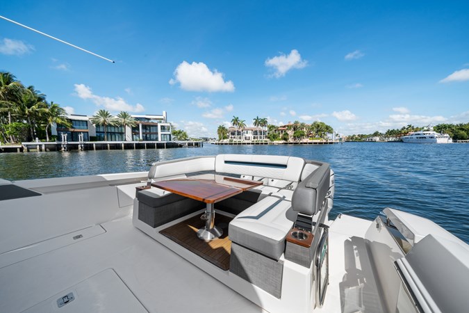 WHAT THE HULL - Yacht for sale