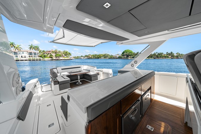 WHAT THE HULL - Yacht for sale