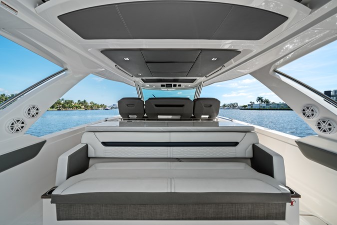 WHAT THE HULL - Yacht for sale