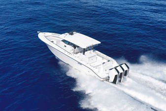 2024 HCB 42 Lujo 8 