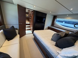 WILE E COYOTE 11 Master stateroom