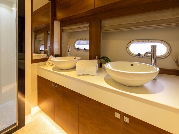 DUTCHESS - Yacht for sale