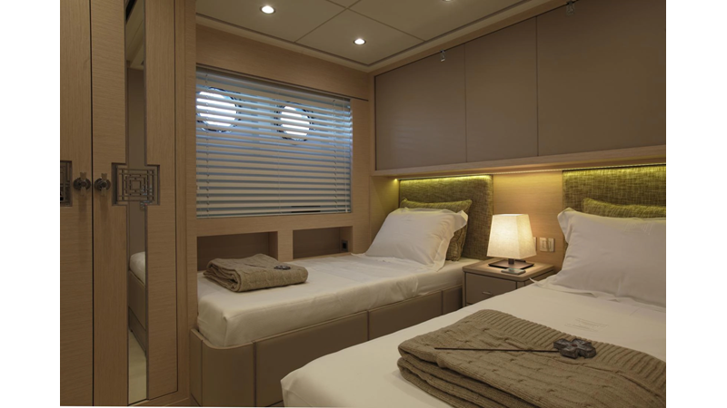 IN LOVE - Yacht zu verkaufen